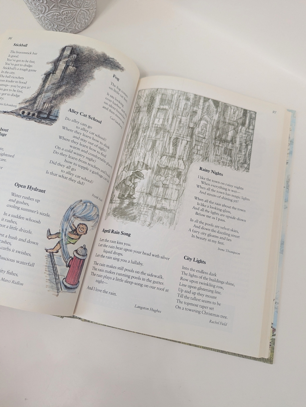 The Random House Book of Poetry for Children - Illustrated Cover - Picture 3 of 6